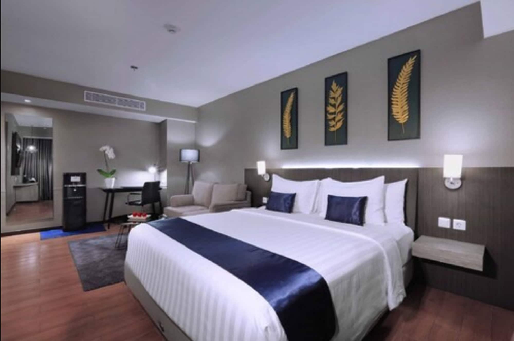Aston Inn Pandanaran Semarang Dış mekan fotoğraf
