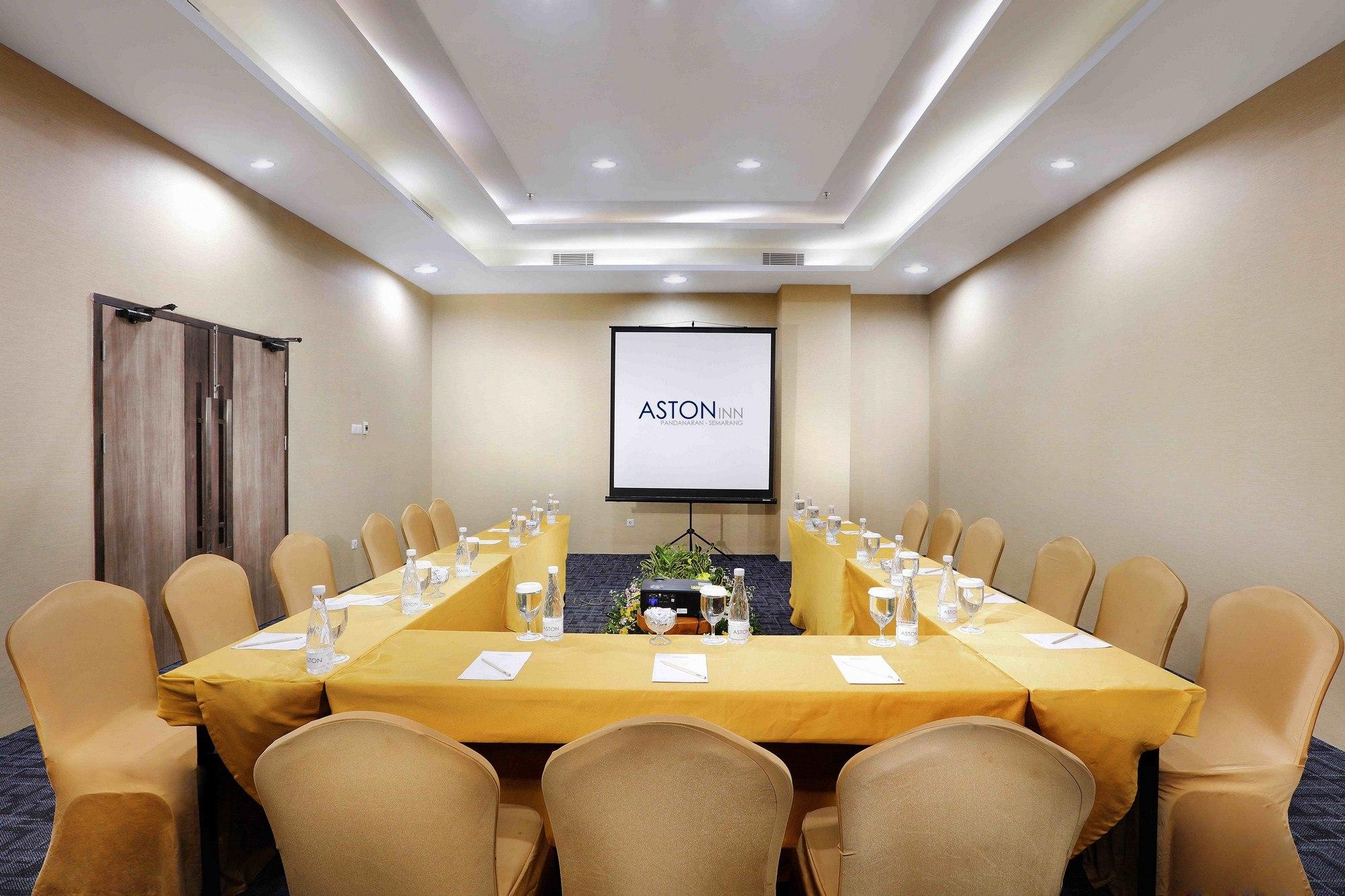 Aston Inn Pandanaran Semarang Dış mekan fotoğraf