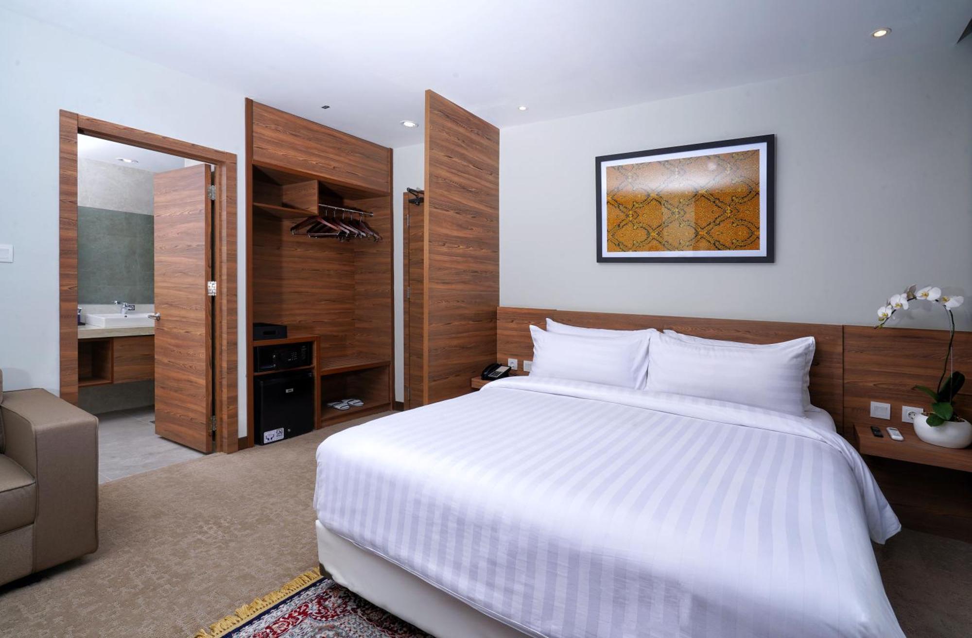 Aston Inn Pandanaran Semarang Dış mekan fotoğraf