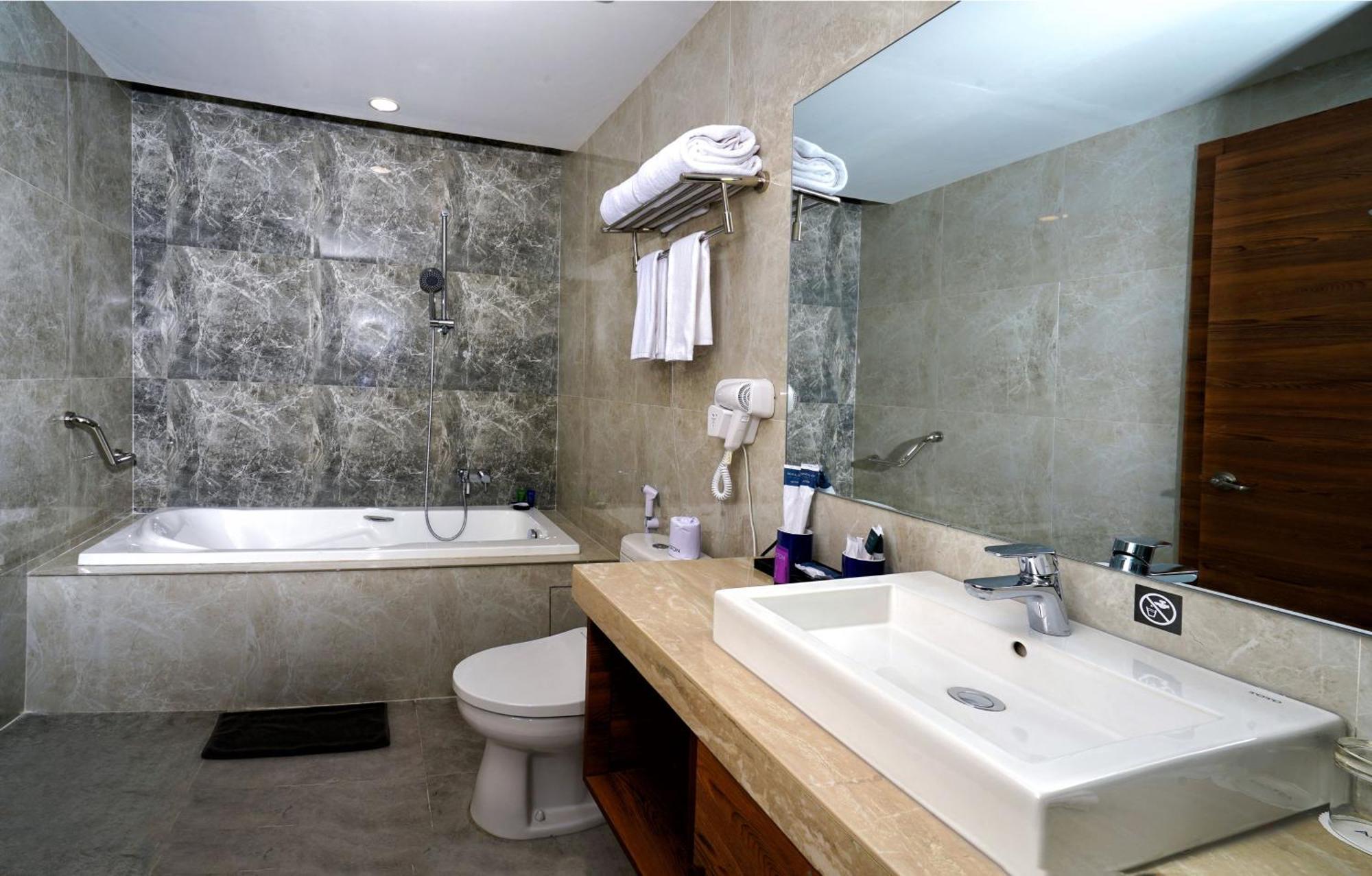Aston Inn Pandanaran Semarang Dış mekan fotoğraf