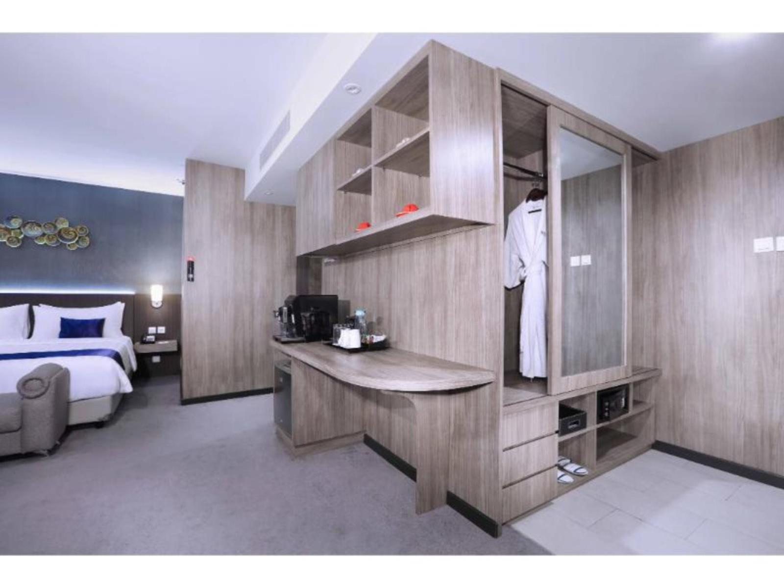 Aston Inn Pandanaran Semarang Dış mekan fotoğraf